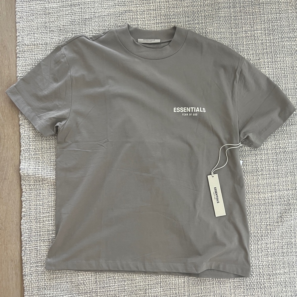 MED mens essentials shirt! Never worn, original packaging w/ tags! $60